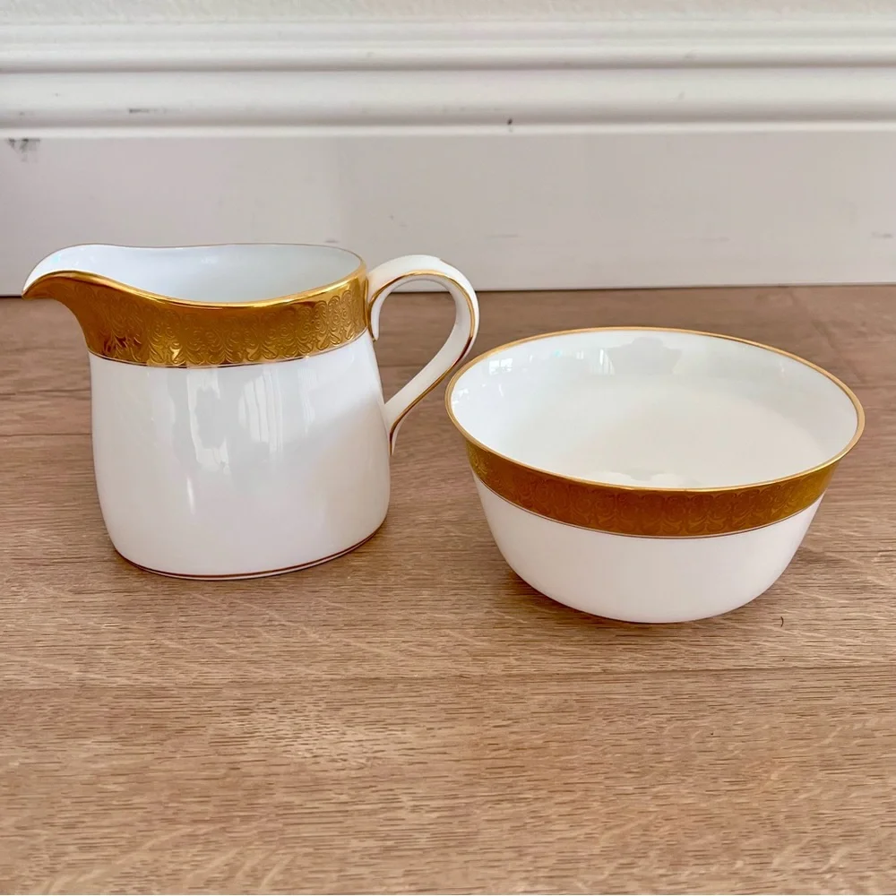 Royal Crown Derby dinner plates